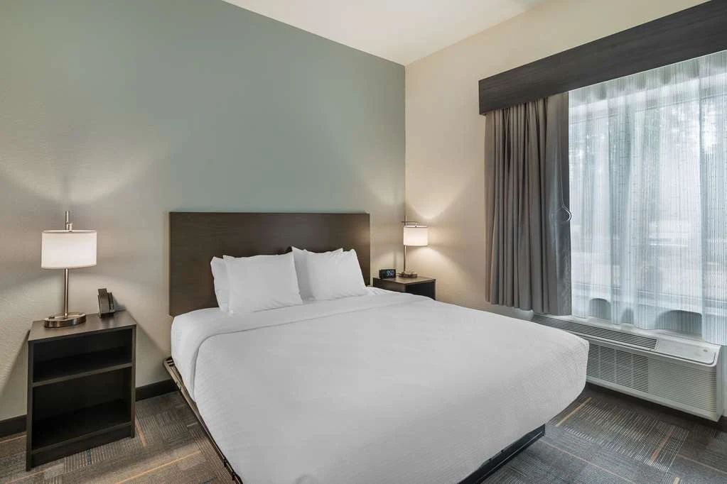 Best Western interior painting project photo 1